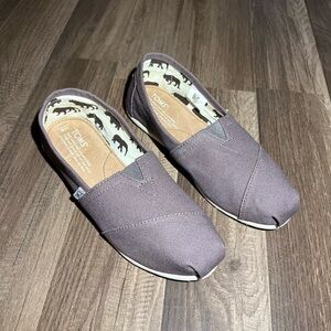 Tom’s Shoes Woman’s Ash Slip on Canvas Flats